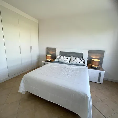 Applause Apartment