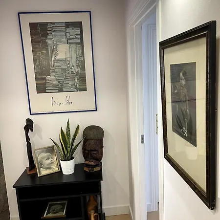 Applause Apartment *